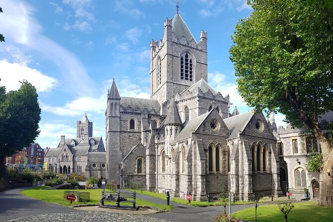 Dublin Private Medieval Walking Tour - Dubh Linn Gardens: Where the Name Dublin Comes From