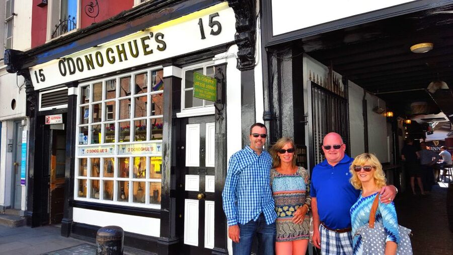 Dublin: Private Pub Tour - City nightlife like a local, with a plan to skip fake pubs