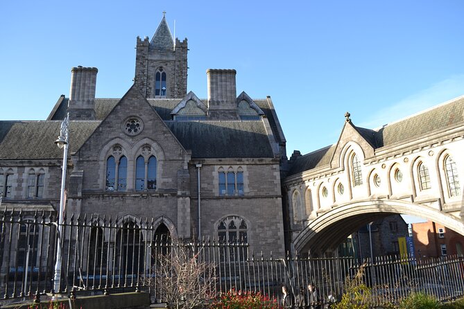 Dublin Private Walking Tour | 3 hour Highlights & Hidden Gems - Ha’penny Bridge: Old Wrought Iron and River Views That Matter