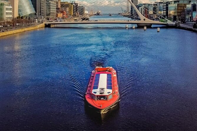 Dublin Sightseeing Cruise on River Liffey with Local Guide - On board: what you actually experience (and why the guide matters)