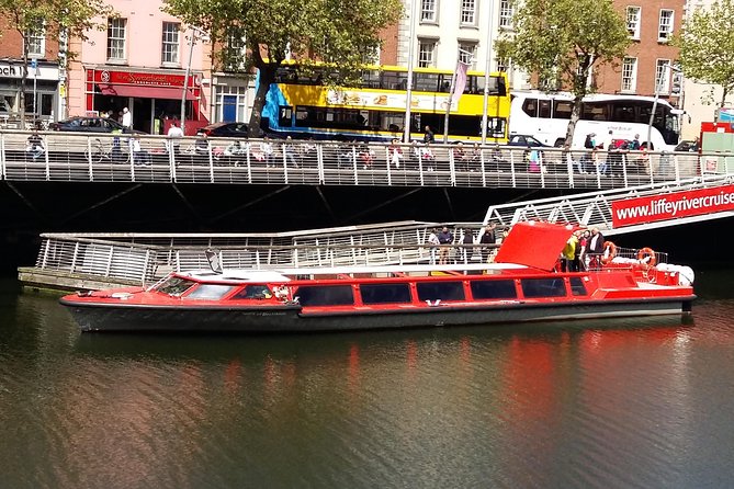 Dublin Sightseeing Cruise on River Liffey with Local Guide - The 45-minute pacing: what to expect, and how to plan around it