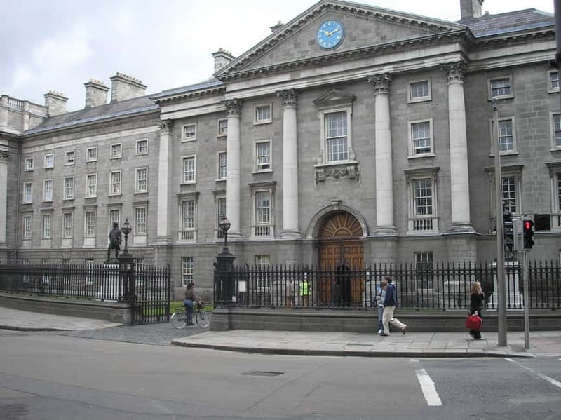 Dublin: Sightseeing Walking Tour in German - Why this 2.5-hour walk is a smart Dublin first day