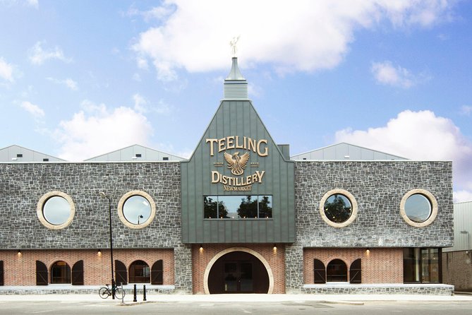 Dublin Teeling Whiskey Distillery Guided Tour and Tasting 1 Hour - The exhibition space: 500 years of Irish whiskey, kept human-scale