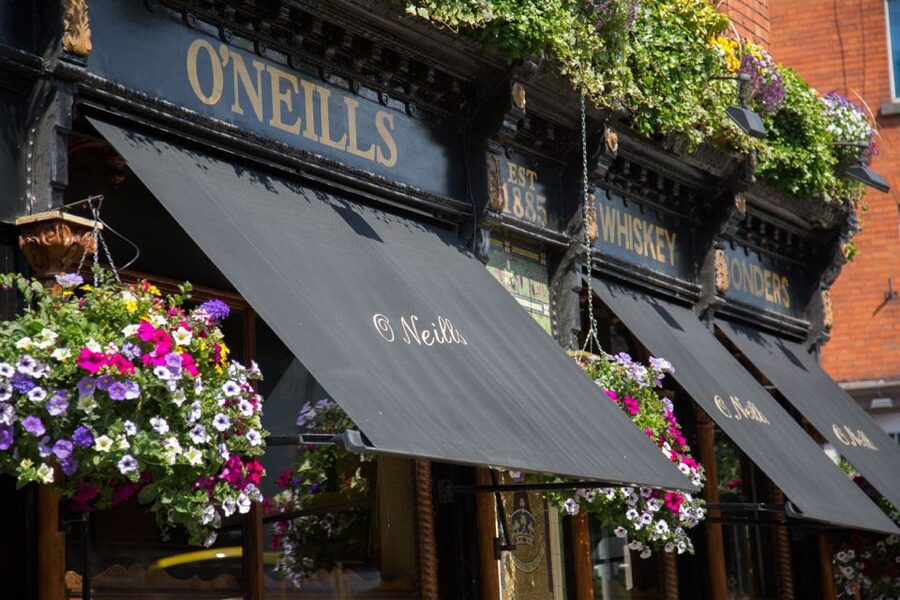 Dublin Temple Bar Night Tour - The beer story you will hear while you walk