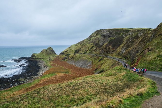 Dublin to Belfast Black Cab, Dunluce Castle and Giant's Causeway - Early 7:00 AM pickup in Dublin, then up to Belfast