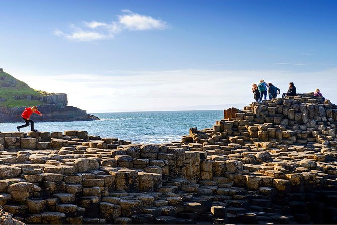 Dublin to Belfast Black Cab, Dunluce Castle and Giant's Causeway - Belfast by black cab: murals and first-hand stories in small-group time