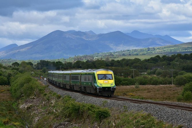 Dublin to Cork, Blarney Castle & Cóbh Heritage Centre by train - Cóbh and Queenstown Story Heritage Centre: Titanic and Irish Emigration