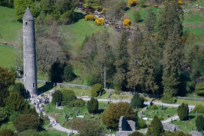 Dublin to Powerscourt, Wicklow, Glendalough Private Guided Tour - Guides and comfort: what makes the private part feel worth paying for