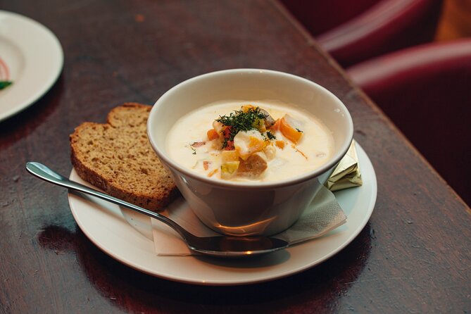 Dublin Traditional Irish 3 Course Meal Walking Tour with Local - Practical Tips: Shoes, Stairs, Weather, and Drinking Age