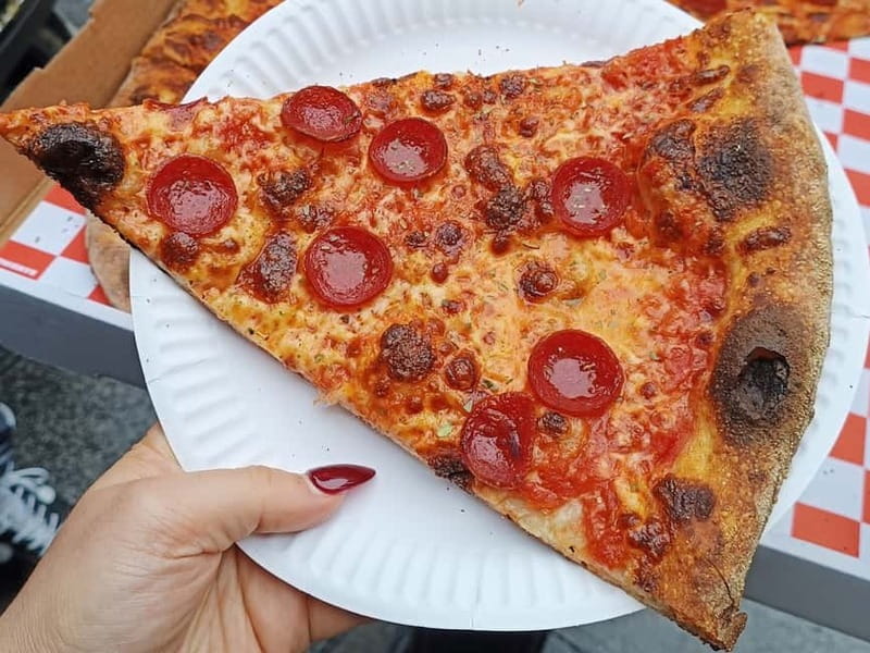 Dublin: Walking Tour for Foodies with Tastings - Small group energy, meeting people, and a fun pace