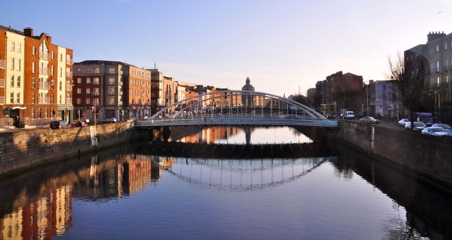 Dublin Welcome Tour: Private Tour with a Local - Walking Dublin with a local: what you do during the route