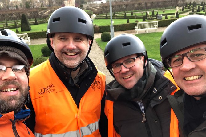 E-Bike & Bike Tour with a Local Guide in Dublin - Kilmainham Gaol area: independence on wheels