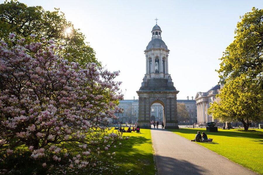 Eco Bike Tour of Dublin City Top Attractions and Nature - Four-Hour Upgrade: Docklands, Famine Memorial, and Guinness Storehouse