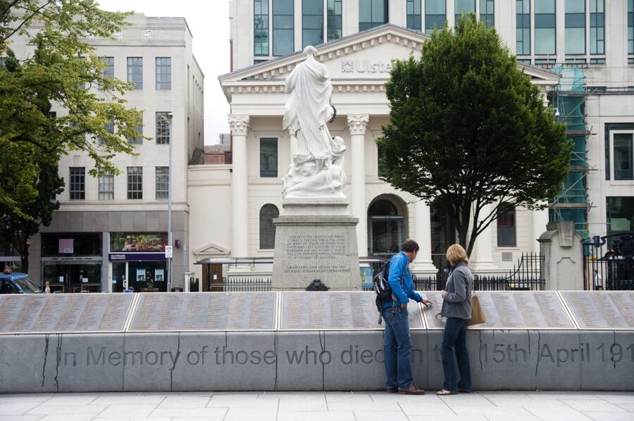 From Dublin: Belfast, Monasterboice & Birthplace of Titanic - Optional black cab city tour: quick context with local texture