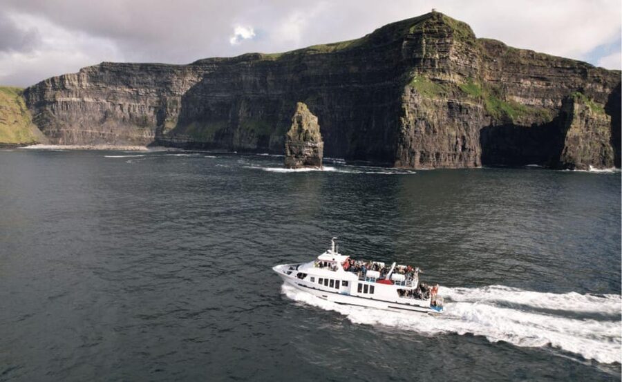 From Dublin: Cliffs of Moher, Boat Tour & Aillwee Cave - Aillwee Cave: 330 million years down below, plus bear hibernation chambers
