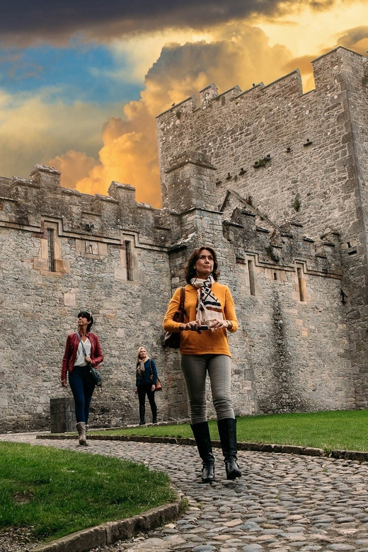From Dublin:Cork,Cahir Castle,Rock of Cashel Tour in Spanish - How the Pacing Really Feels: Expect a Tight Cork Window
