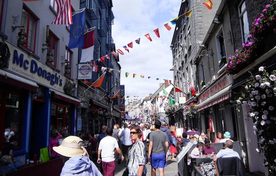 From Dublin: Galway + Cliffs of Moher Boat Cruise in Spanish - The Cliffs of Moher by Boat: 1 Hour on the Atlantic