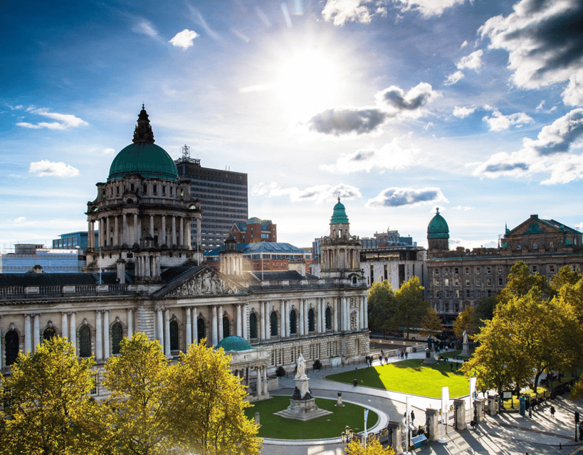 From Dublin: Giant's Causeway, Dark Hedge & Belfast Tour - Belfast in 105 Minutes: Make It a Smart Snapshot