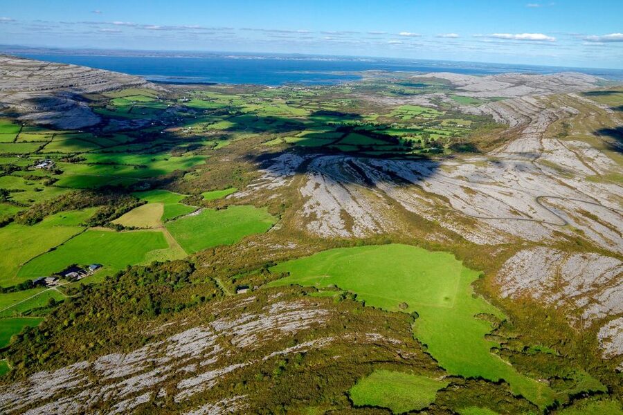 Galway, Cliffs of Moher & Connemara: 2-Day Combo Tour - Galway in one night: Galway Bay, traditional Irish music, and a walking option