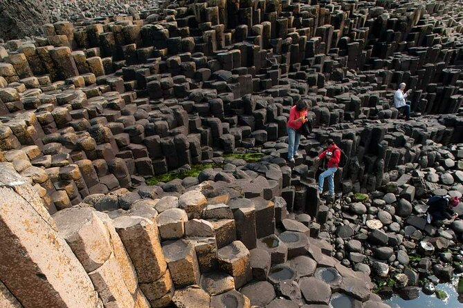 Giant's Causeway with the Titanic Exhibition and the best of Northern Ireland - Belfast City Centre for a breather: City Hall and a quick reset