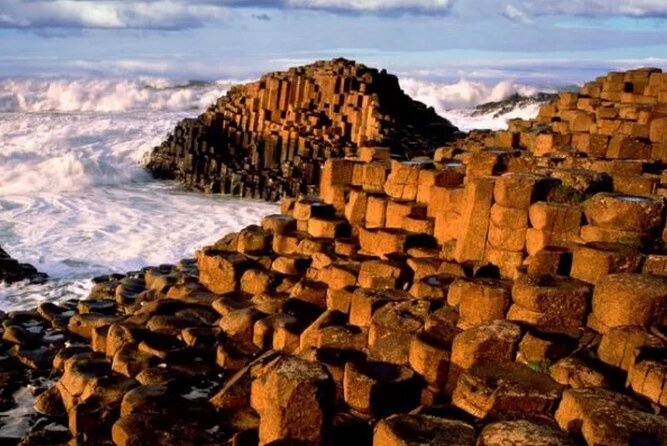 Giants Causeway with Private Chauffeur Day Tour from Dublin - Bushmills Distillery: a fast tasting stop that fits the day