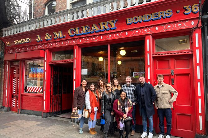 Guinness Storehouse: Entry ticket + Perfect Pint Pub Tour - Pub stops that feel local, with pour lessons and classic bar time