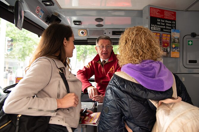 Howth Coastal Half-Day Bus Tour from Dublin with Live Guide - Guides and group size: why the tour feels manageable