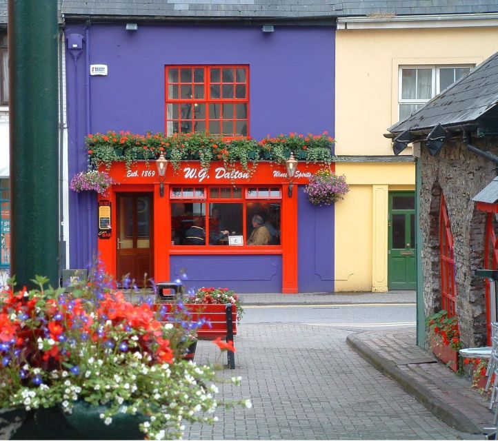 Ireland: Blarney Castle, Kilkenny & Irish Whiskey 3-Day Tour - The real logistics that affect your comfort: group size, luggage, and walking