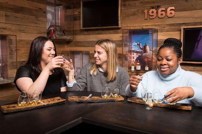 Irish Whiskey Museum: Whiskey Blending Experience - The four-whiskey tasting: learning by comparing, not guessing