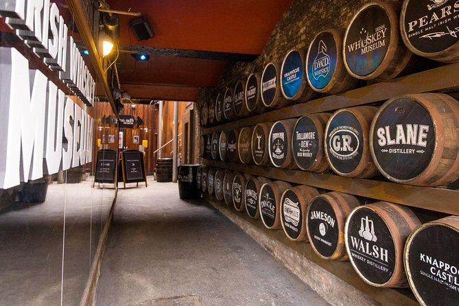 Irish Whiskey Museum: Whiskey Blending Experience - Blending your own Irish whiskey: fun, guided, and a little hands-on