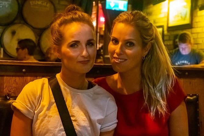 Premium Whiskey and Food Tasting in Dublin - Dingle Whiskey Bar: the first tasting round