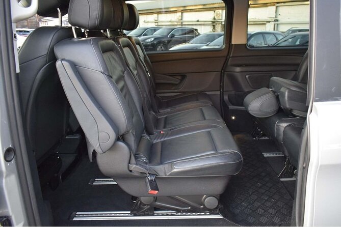 Private Dublin Airport Transfer to & from Belfast City - Meet Your Driver: Smooth Pickup at Dublin Airport or Belfast