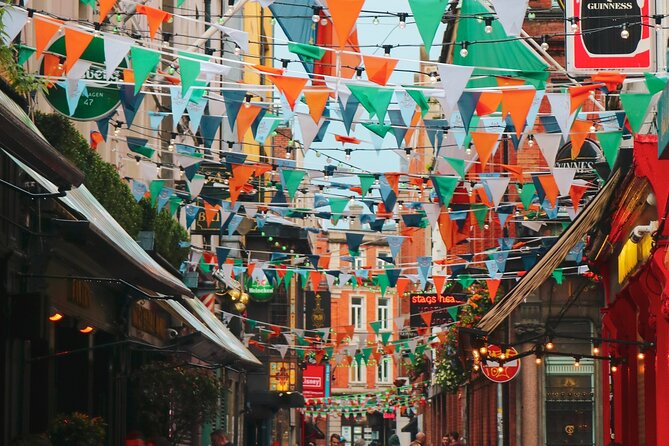 Private Dublin Day Tour - Trinity College Dublin and the Book of Kells, your best use of 60 minutes