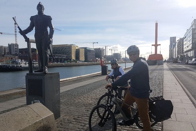 Private Dublin Historical and Heritage Tour by Bike - War Memorial Gardens, the River Liffey cycleway, and Chapelizod
