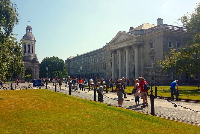 Private Fantastic Walking Tour of Dublin - Leinster House and St Stephen’s Green: Easy Pace, Good Photo Stops