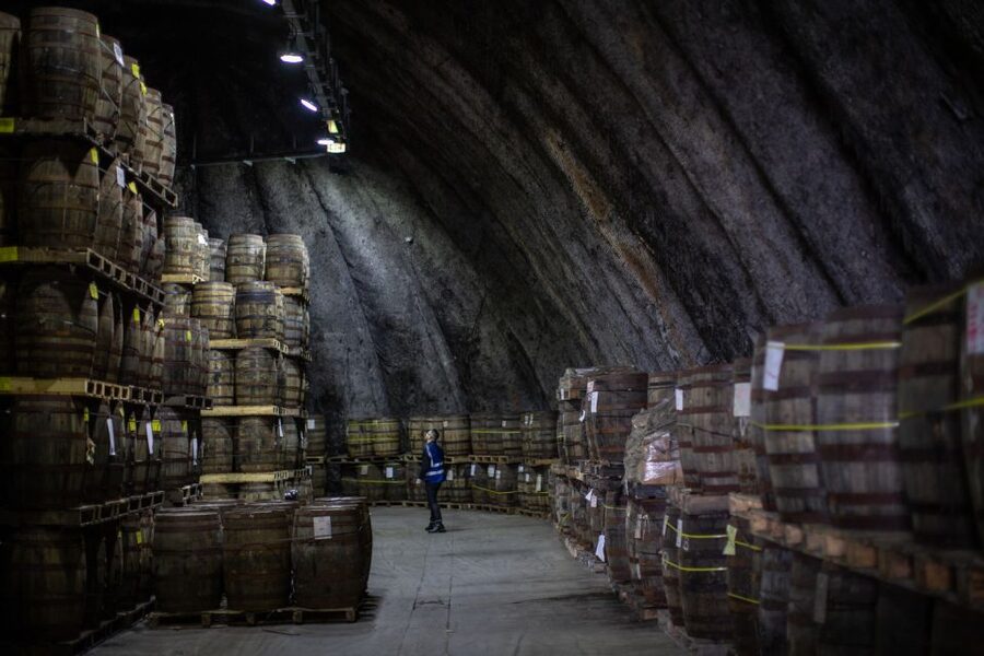 Private rural Ireland whiskey tour with Tullamore D.E.W. - Tullamore Distillery: Irish coffee arrival, warehouse cask draw, and three-whiskey tasting