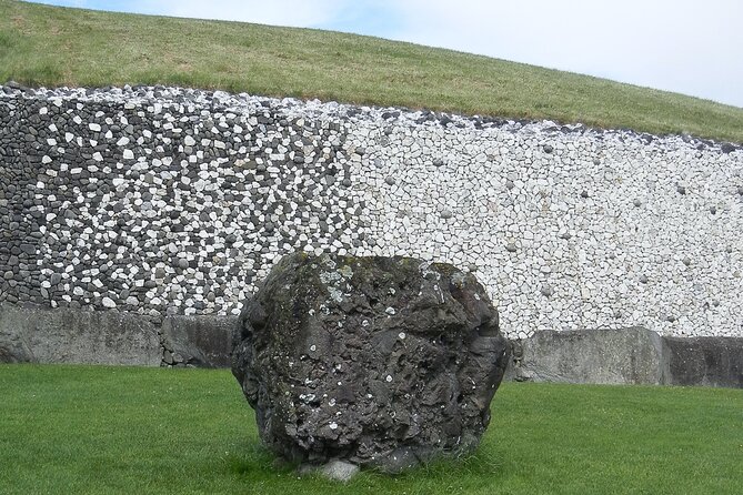 Private Tour of Newgrange and The Hill of Tara - Hill of Tara: Where Irish Kings, Religion, and Storytelling Intersect