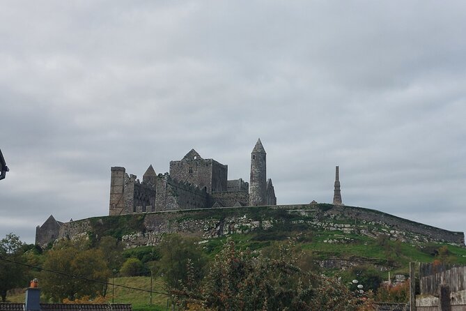 Rock of Cashel, Cahir & Blarney Castle Tour from Dublin - Chauffeur-Driven Comfort: What the Mercedes Day Actually Changes