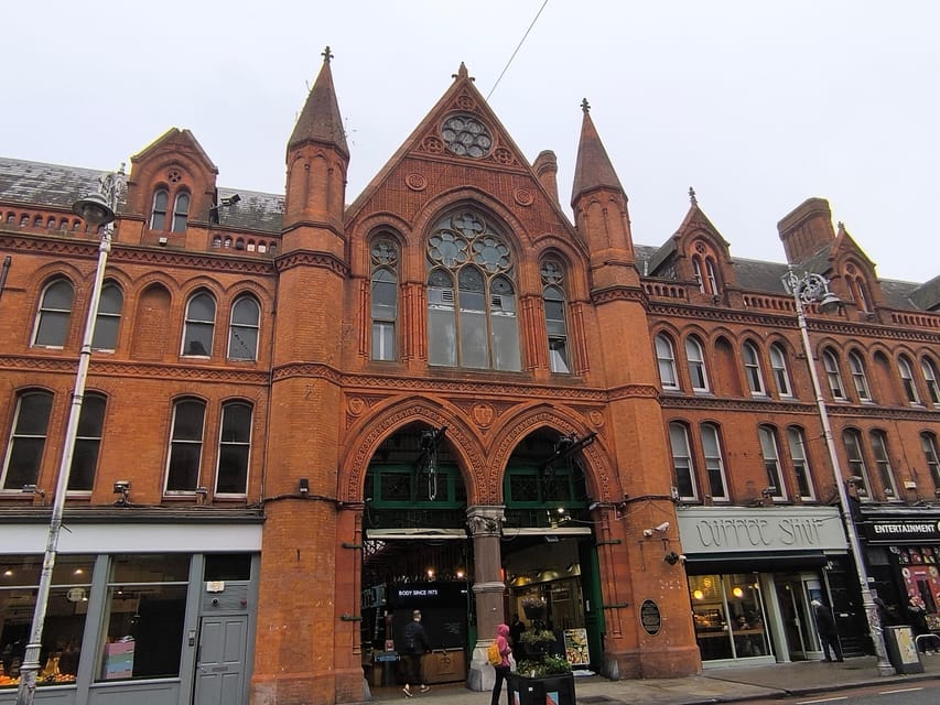 Secret and unusual Dublin: guided walking tour - The “secret” and “hidden gem” stops: the real Dublin education