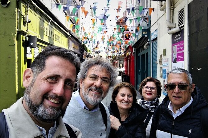 Semi-Private (8people max) 2.5 Hr Dublin Walking Tour - A Small-Group Dublin Walk That Fits a Busy Day