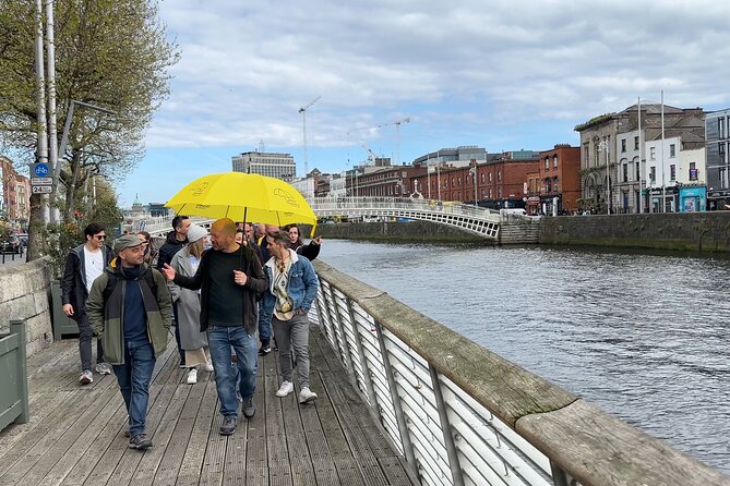Small Group Bucket List Sights Walking Tour with a Local Guide - Value for Money: What You Really Get for $20.52