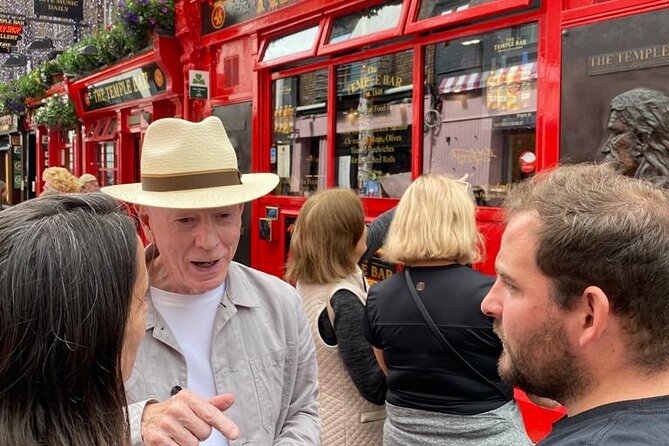 Small Group-Dublin Walking Tours - A small-group Dublin intro that hits the city center fast