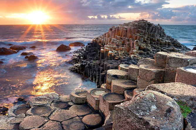 Spanish Belfast And Giants Causeway Tour - From Dublin at 7:30am: a long day that still feels organized