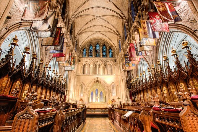 St Patrick's Cathedral, Book of Kells and Dublin Castle Tour - The Molly Malone statue: a 15-minute hit of Dublin folklore