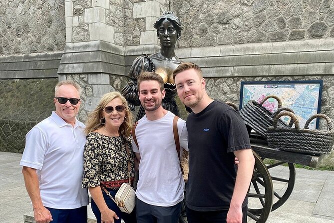The Dublin Private Walking Tour - Claddagh Records and the Wall of Fame: music Dublin, up close