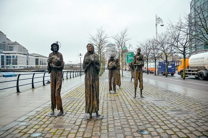 The History of Dublin With Locals: 1916 Easter Rising PRIVATE Tour - Walking, pacing, and comfort: plan for a real city stroll