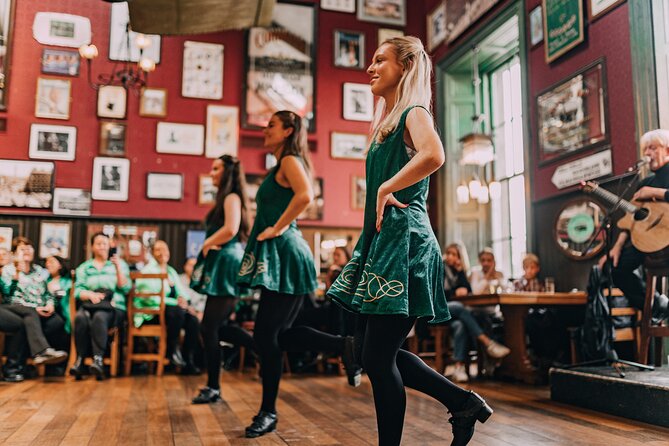 The Irish Dance Party in Dublin - The 2-hour flow: performances, lessons, and when you’ll be dancing