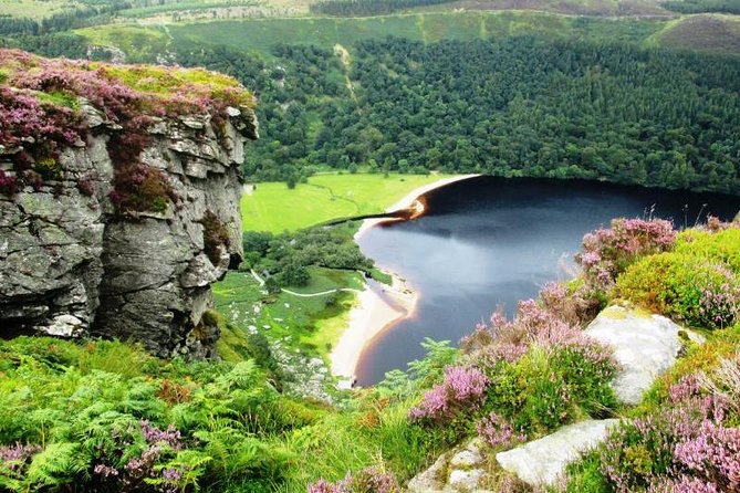 Tour Wicklow Mountains National Park in a limo with private guide - Stop 1: Powerscourt House and Gardens, 47 acres with year-round appeal